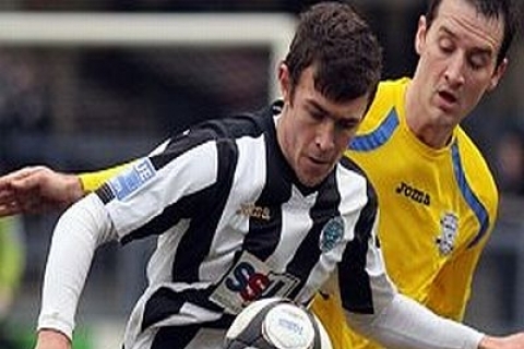 Flood Loaned to Spitfires