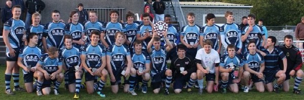 Back Row ,From Left Jack Yeates , Leigh Aldous , Alex Wade , Tom Bennett , Tom Reynollds ,Richard Evans , Matt Sullivan , Tom Bramhall , Tsungai Mugabe , Luke Coulson-Carmen , Gareth Kirk , Owen Rees , Andrew Claypole .
Front Row , From Left , Ollie Redfern , Alex Turnbull , Jack Thornton-Scott , Matthew Hughes , Jake Newington , Alli Phennah , Tom Greenwood (Capt ) Owain Bennett , Chris Claypole , Gethin Thomas , Gareth Reynolds , Ben Leek , Olli Rix Back Row ,From Left Jack Yeates , Leigh Aldous , Alex Wade , Tom Bennett , Tom Reynollds ,Richard Evans , Matt Sullivan , Tom Bramhall , Tsungai Mugabe , Luke Coulson-Carmen , Gareth Kirk , Owen Rees , Andrew Claypole .
Front Row , From Left , Ollie Redfern , Alex Turnbull , Jack Thornton-Scott , Matthew Hughes , Jake Newington , Alli Phennah , Tom Greenwood (Capt ) Owain Bennett , Chris Claypole , Gethin Thomas , Gareth Reynolds , Ben Leek , Olli Rix