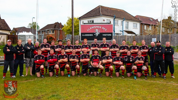 1st XV 2011-2012 Division 3 South east and East district cup Champions
Back row (l-r):Sean Woodward(head Coach) Alex Knowles (Physio), Bryn Wilde(manager),John Simmonds (assistant), Robert Mort, Craig Careless, Mike Dacey, Ben Spicer, Alex Edwards, Stewart Richards, Mark Assenti, Thomas Barr, Sean Dunne, Tom Austin, Ben Howie, Peter Tucker(assistant), Simon Williams( Backs Coach), Mark Francis (assistant coach)
Front Row (l-r): Michael Callow, Rhodri Thomas, Phil Tomas, Eddie Butler, Daniel Coombs, Leon Burns (C), Tom Hannah, Huge Bonner, Mouth Lewis, Paul Williams. 1st XV 2011-2012 Division 3 South east and East district cup Champions
Back row (l-r):Sean Woodward(head Coach) Alex Knowles (Physio), Bryn Wilde(manager),John Simmonds (assistant), Robert Mort, Craig Careless, Mike Dacey, Ben Spicer, Alex Edwards, Stewart Richards, Mark Assenti, Thomas Barr, Sean Dunne, Tom Austin, Ben Howie, Peter Tucker(assistant), Simon Williams( Backs Coach), Mark Francis (assistant coach)
Front Row (l-r): Michael Callow, Rhodri Thomas, Phil Tomas, Eddie Butler, Daniel Coombs, Leon Burns (C), Tom Hannah, Huge Bonner, Mouth Lewis, Paul Williams.