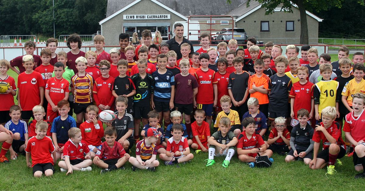 North Wales RUC News Off the pitch and throughout the town