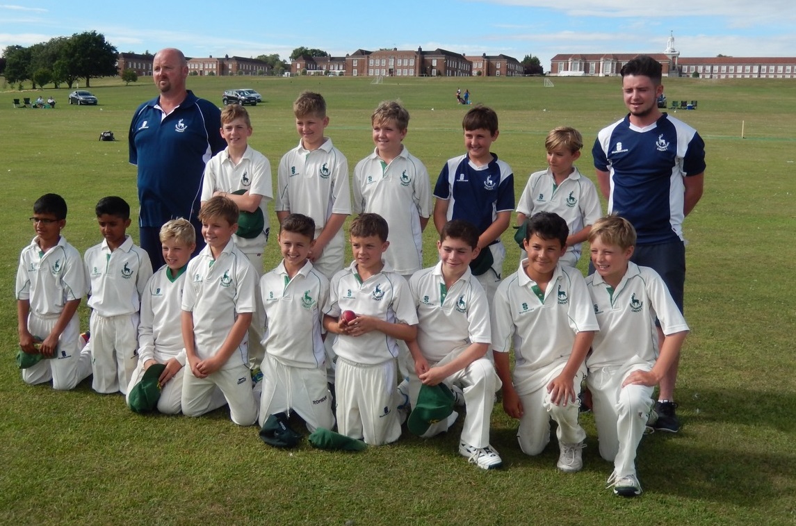 Hertfordshire Cricket News 10 YEAR OLD HARRY SEAGRAVE SMASHES 101